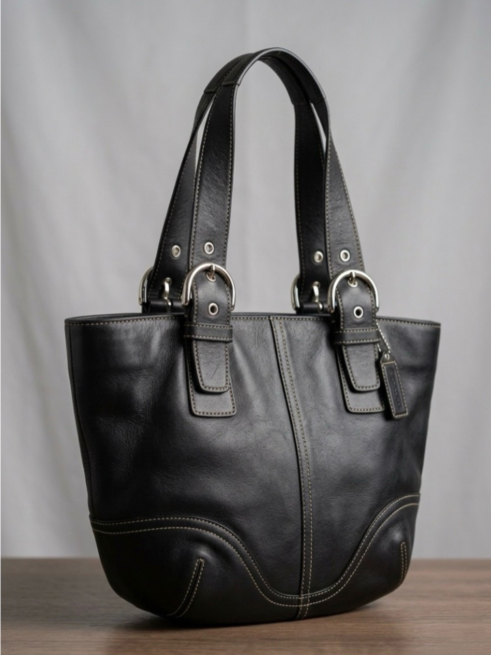 2004 Coach Soho Leather Tote / Shoulder Bag (Style No. 9544)
